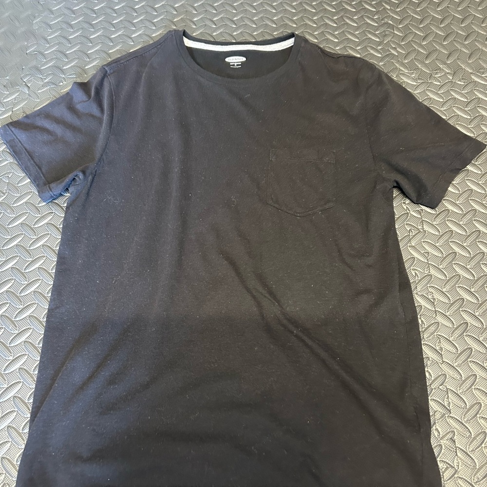 2 Pack Old Navy Black Short Sleeve Pocket Crew Tee